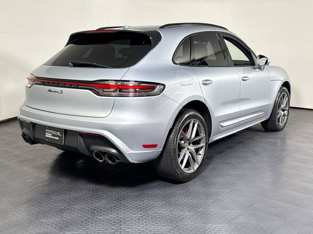 Certified 2023 Porsche Macan S AWD/4WD image 7