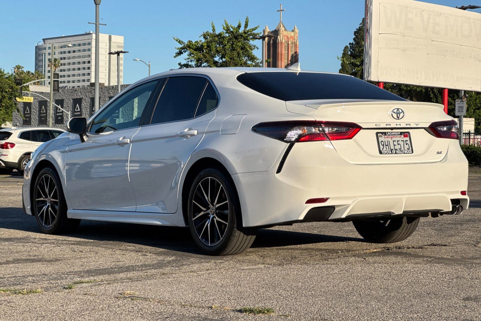 Certified 2023 Toyota Camry SE image 6