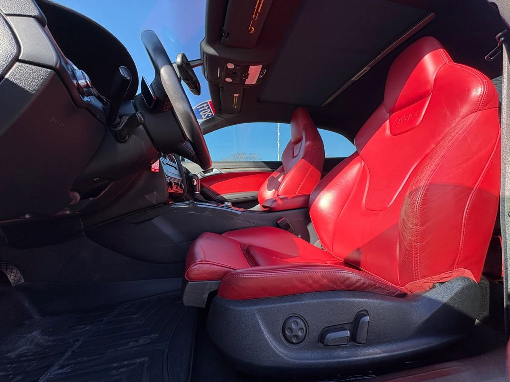 Used 2011 Audi S5 Premium Plus image 25