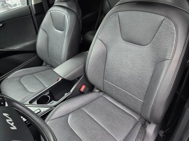 Certified 2023 Kia Niro Wave w/ Wave Preserve Package FWD image 23