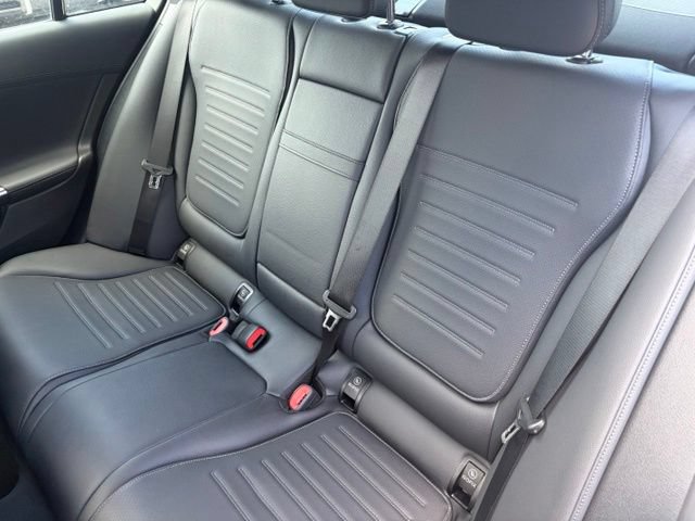 Used 2025 Mercedes-Benz C 300 Sedan image 27