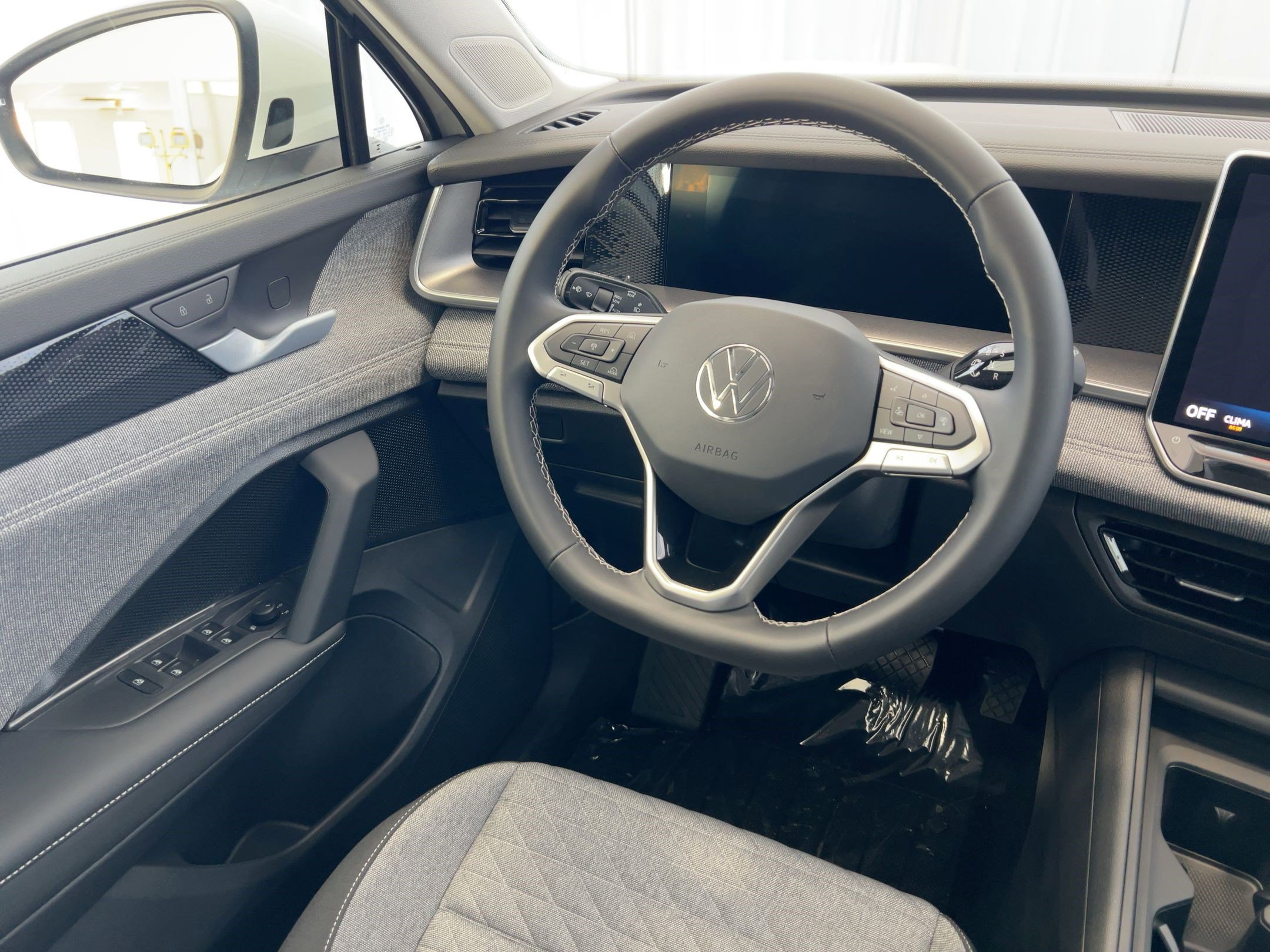 New 2026 Volkswagen Tiguan S image 26