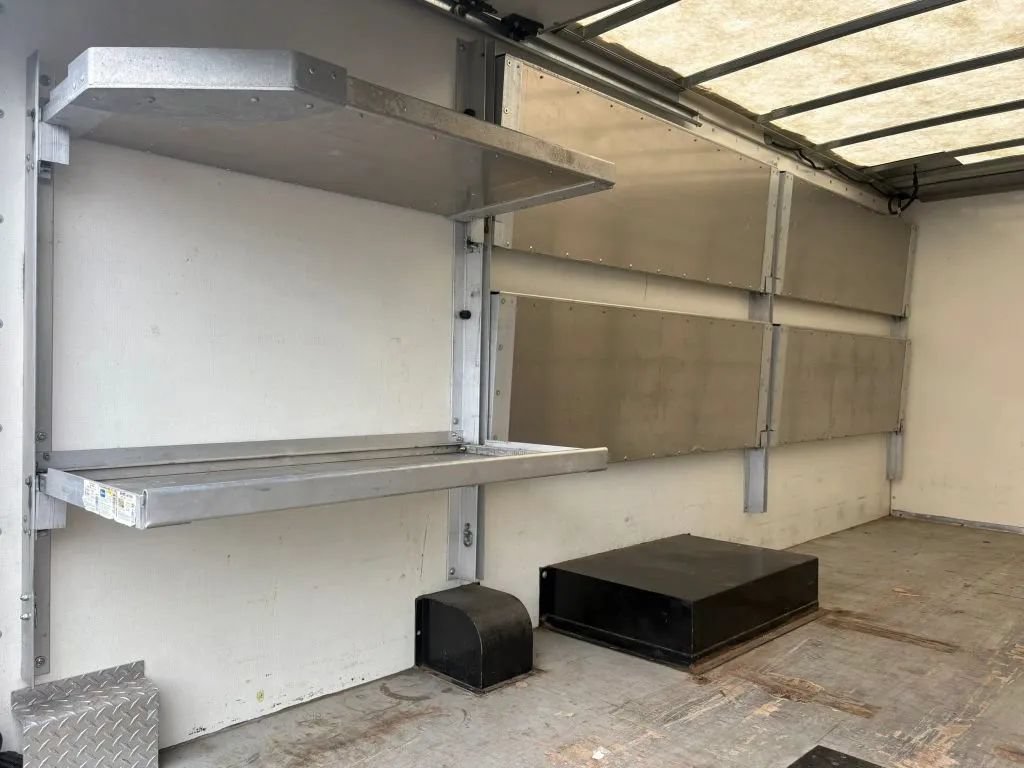 Used 2022 Chevrolet Express 4500 w/ Power Convenience Package RWD image 16