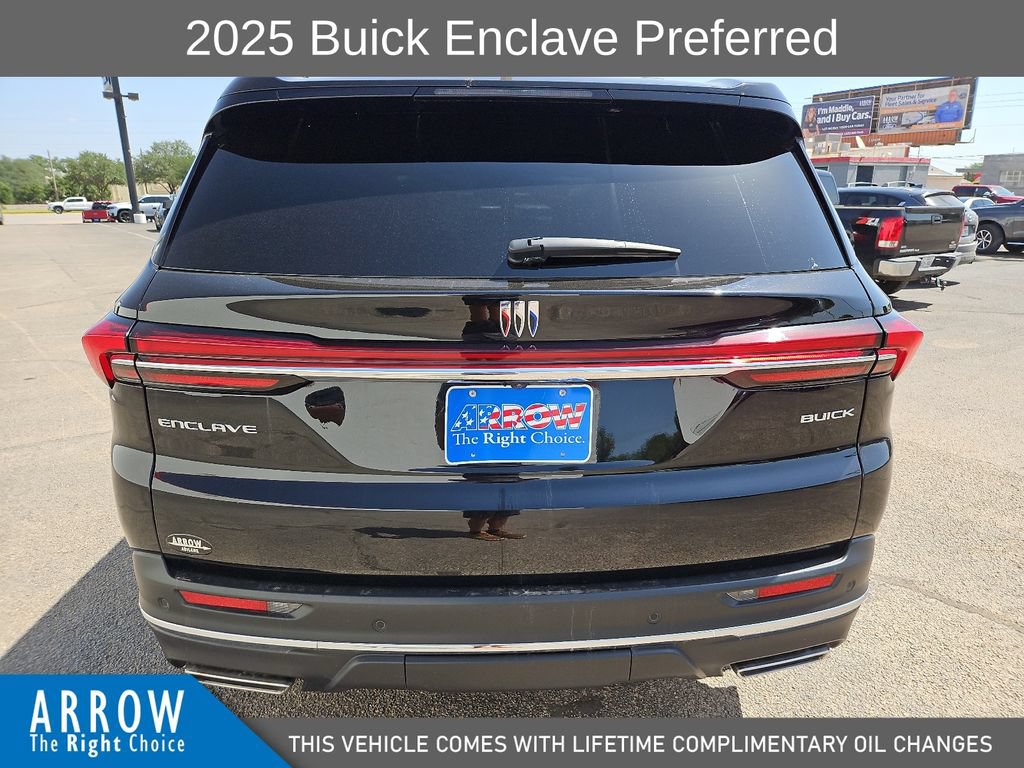 Used 2025 Buick Enclave Preferred w/ Power Package FWD image 11