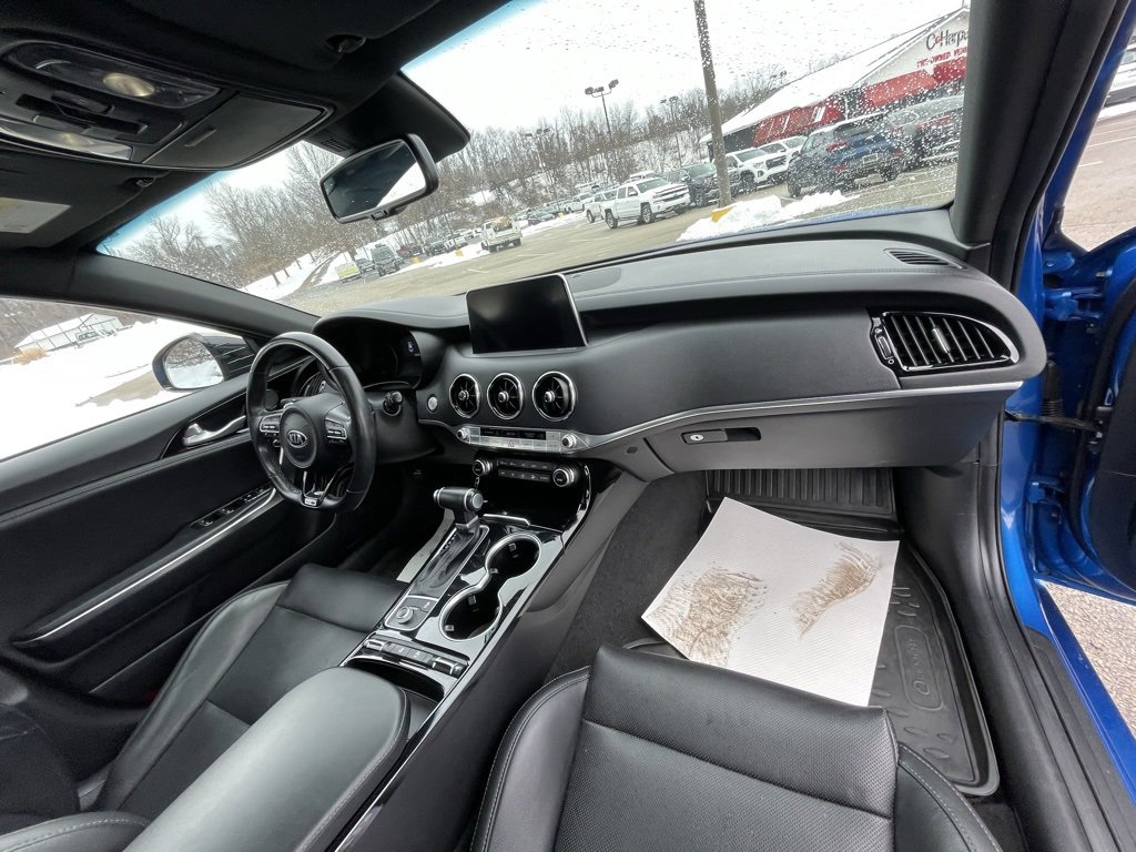 Used 2021 Kia Stinger GT-Line w/ Sun & Sound Package image 10