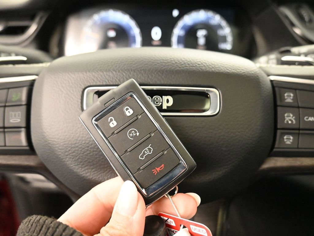 New 2026 Jeep Grand Cherokee Limited w/ Limited Altitude Package image 27