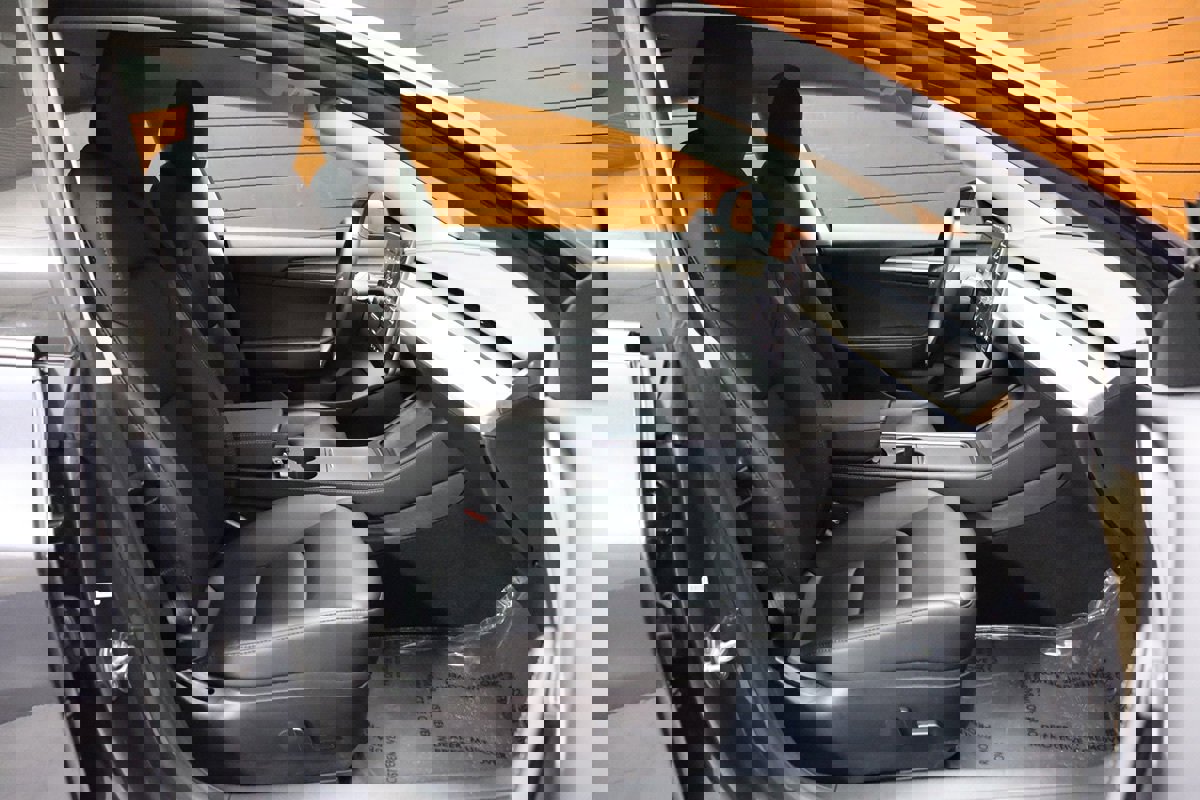 Used 2023 Tesla Model 3 Standard Range image 55
