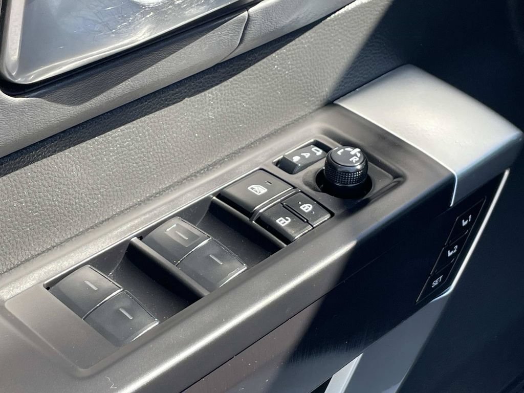 Used 2024 Toyota Sequoia Platinum AWD/4WD image 23