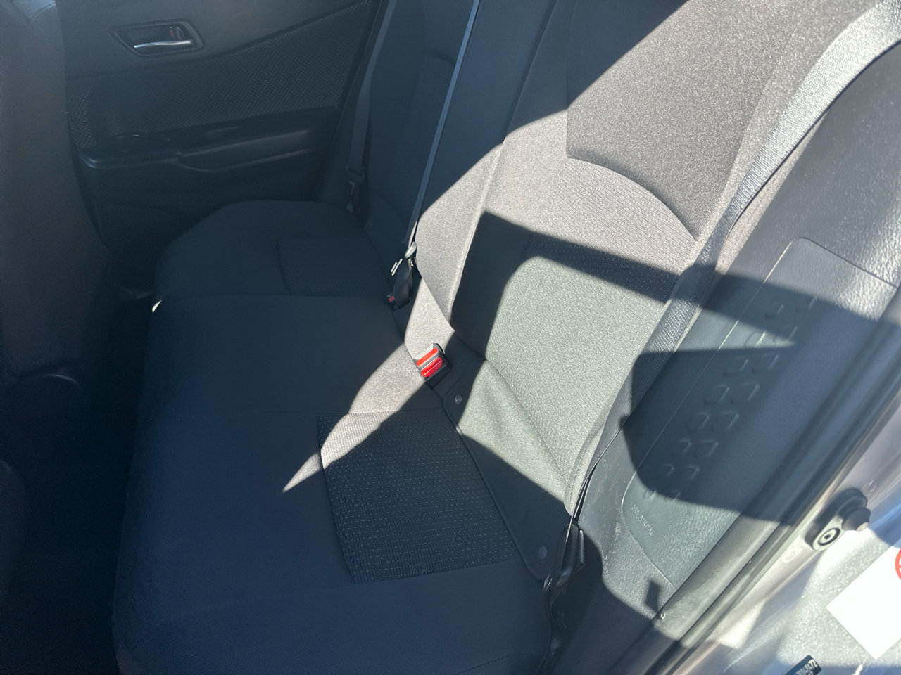 Used 2018 Toyota C-HR XLE image 10