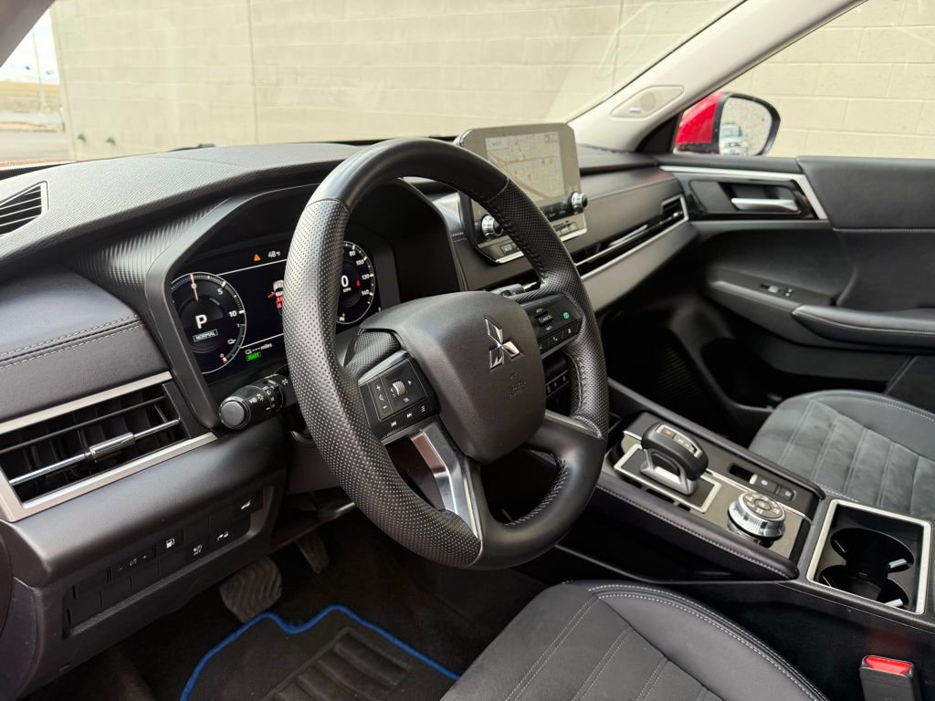 Used 2024 Mitsubishi Outlander SE image 20