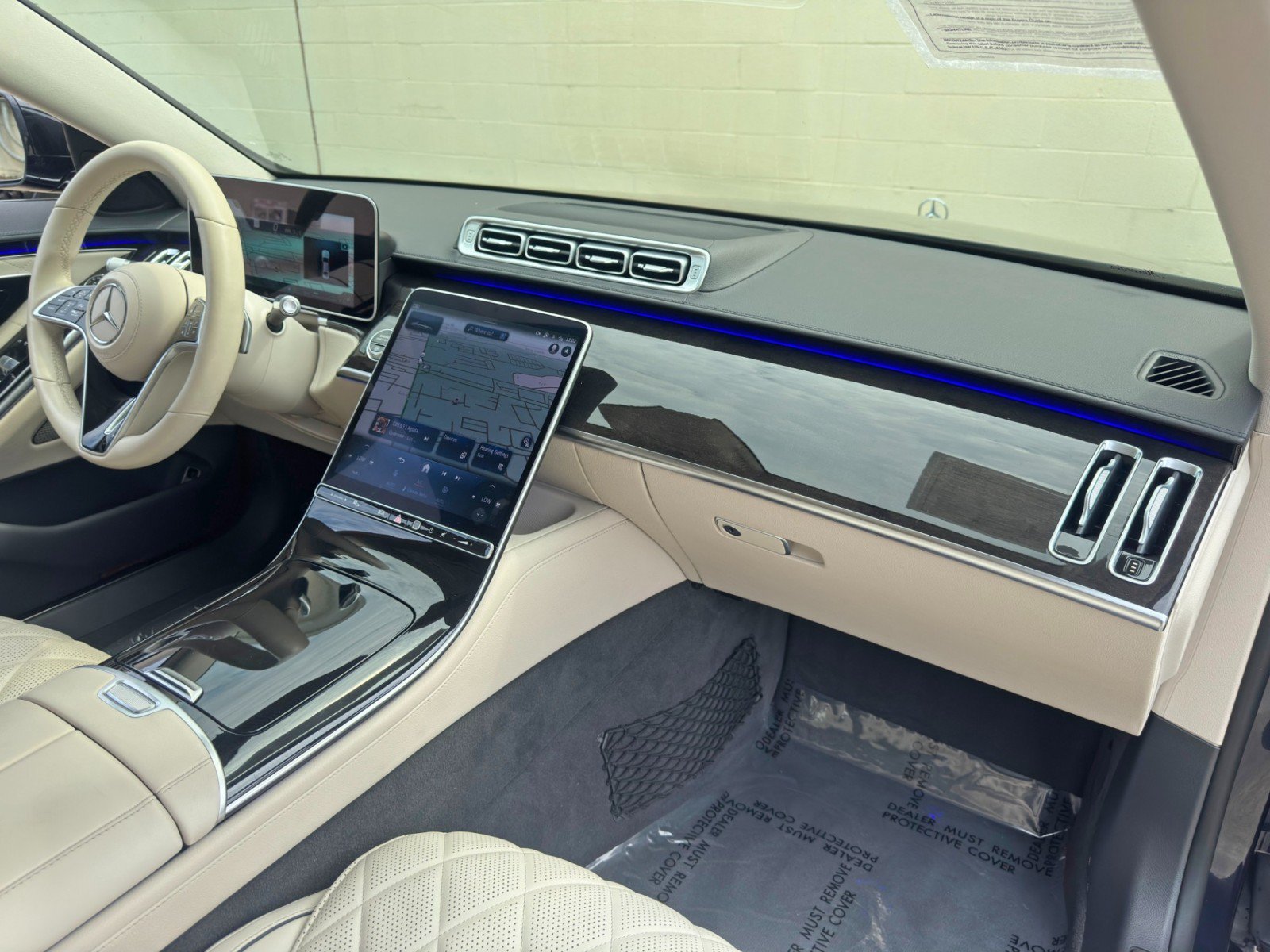 Used 2022 Mercedes-Benz S 580 4MATIC Sedan w/ AMG Line Package image 15