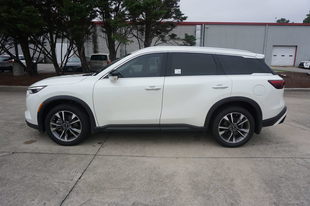 Used 2023 INFINITI QX60 Luxe w/ Vision Package FWD image 21