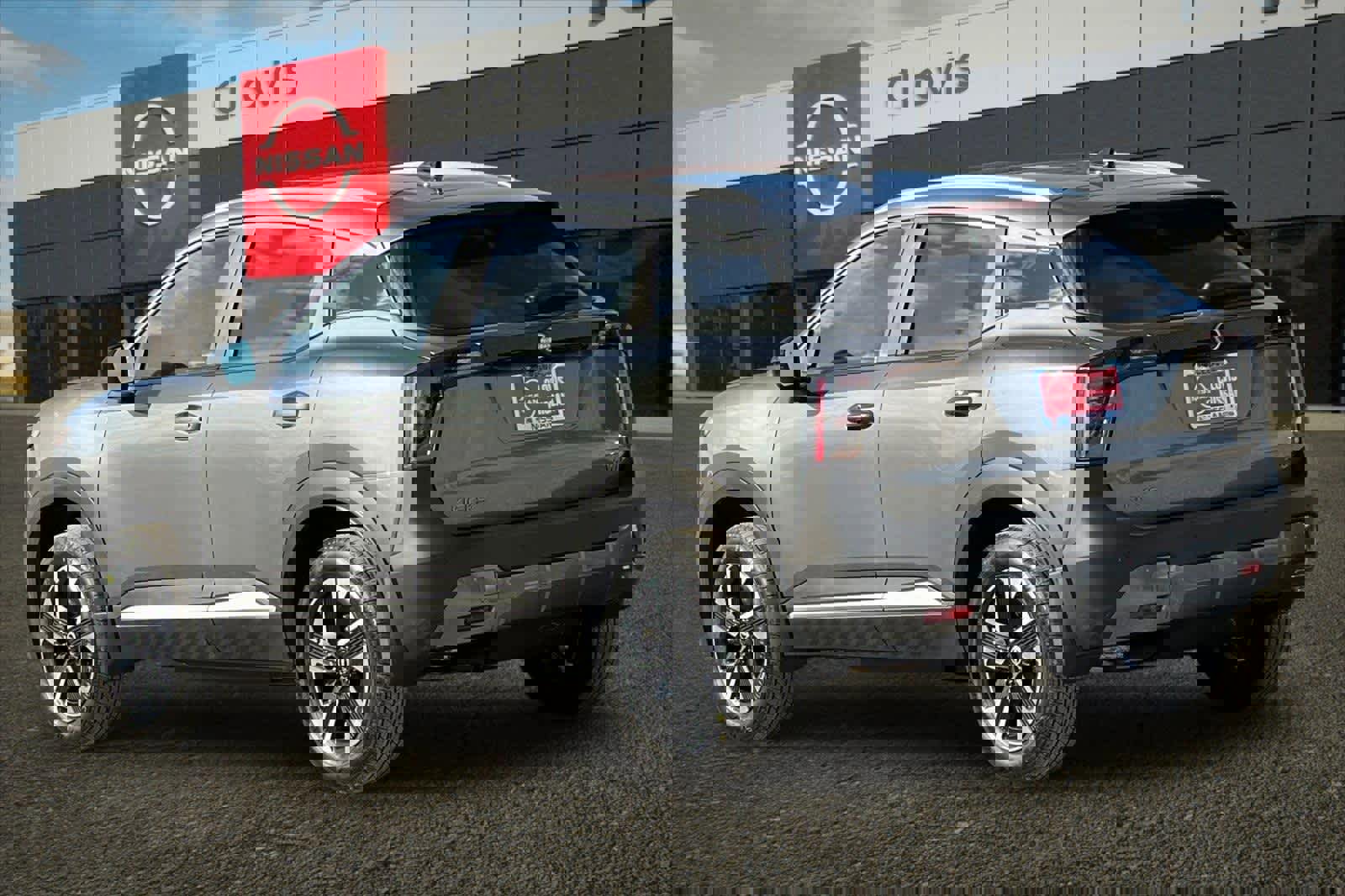 New 2026 Nissan Kicks SV image 7