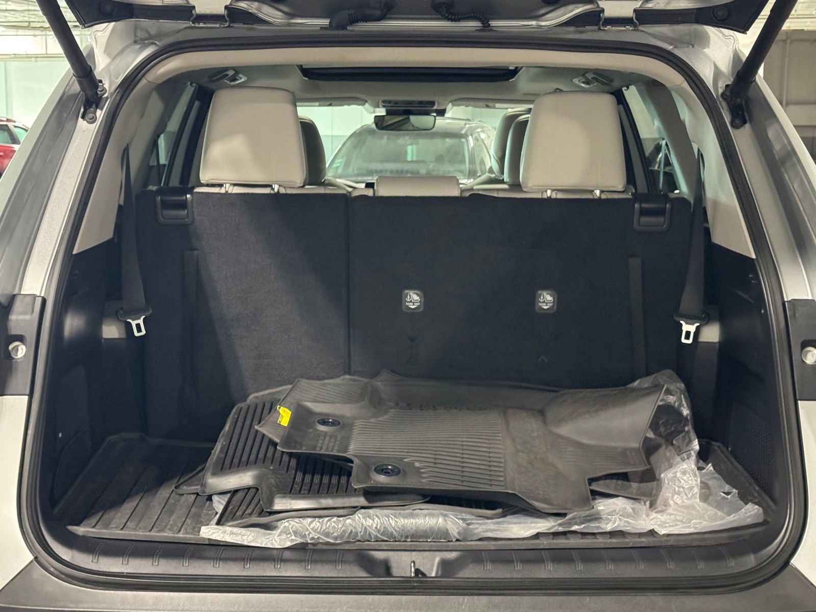 Used 2024 Toyota Grand Highlander Limited image 12