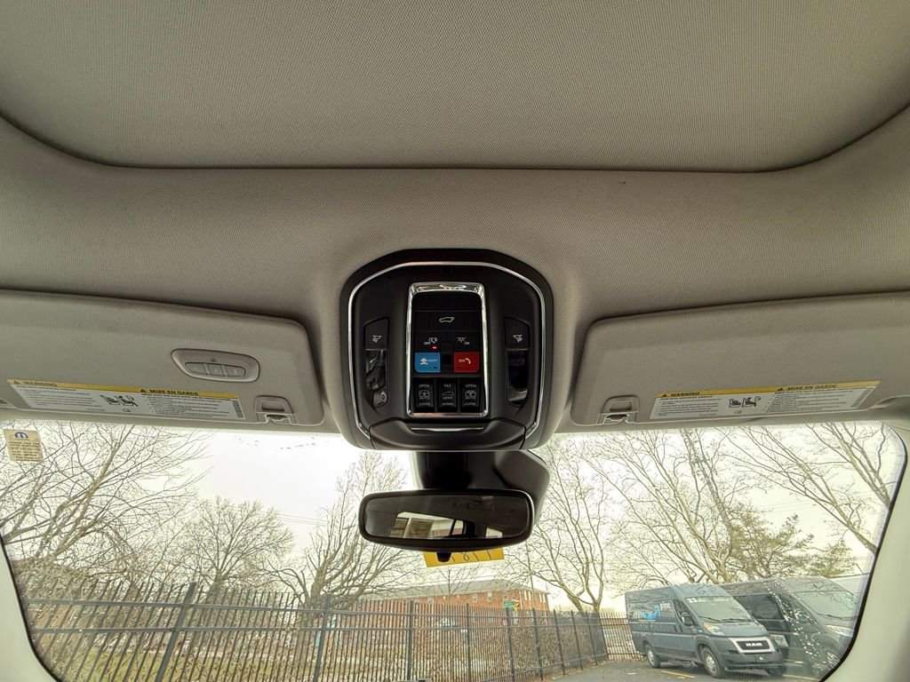 Used 2023 Jeep Grand Cherokee L Limited image 29