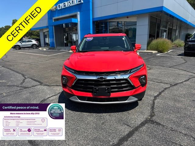 Used 2025 Chevrolet Blazer LT w/ Sound & Technology Package AWD/4WD image 3