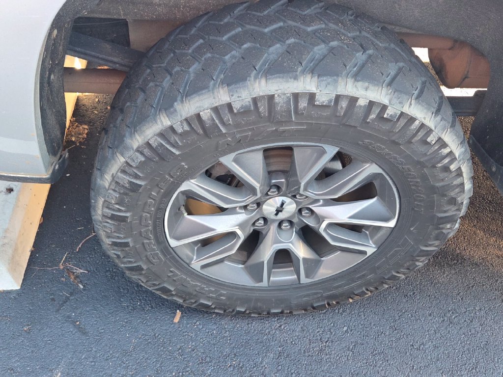 Used 2019 Chevrolet Silverado 1500 RST AWD/4WD image 5