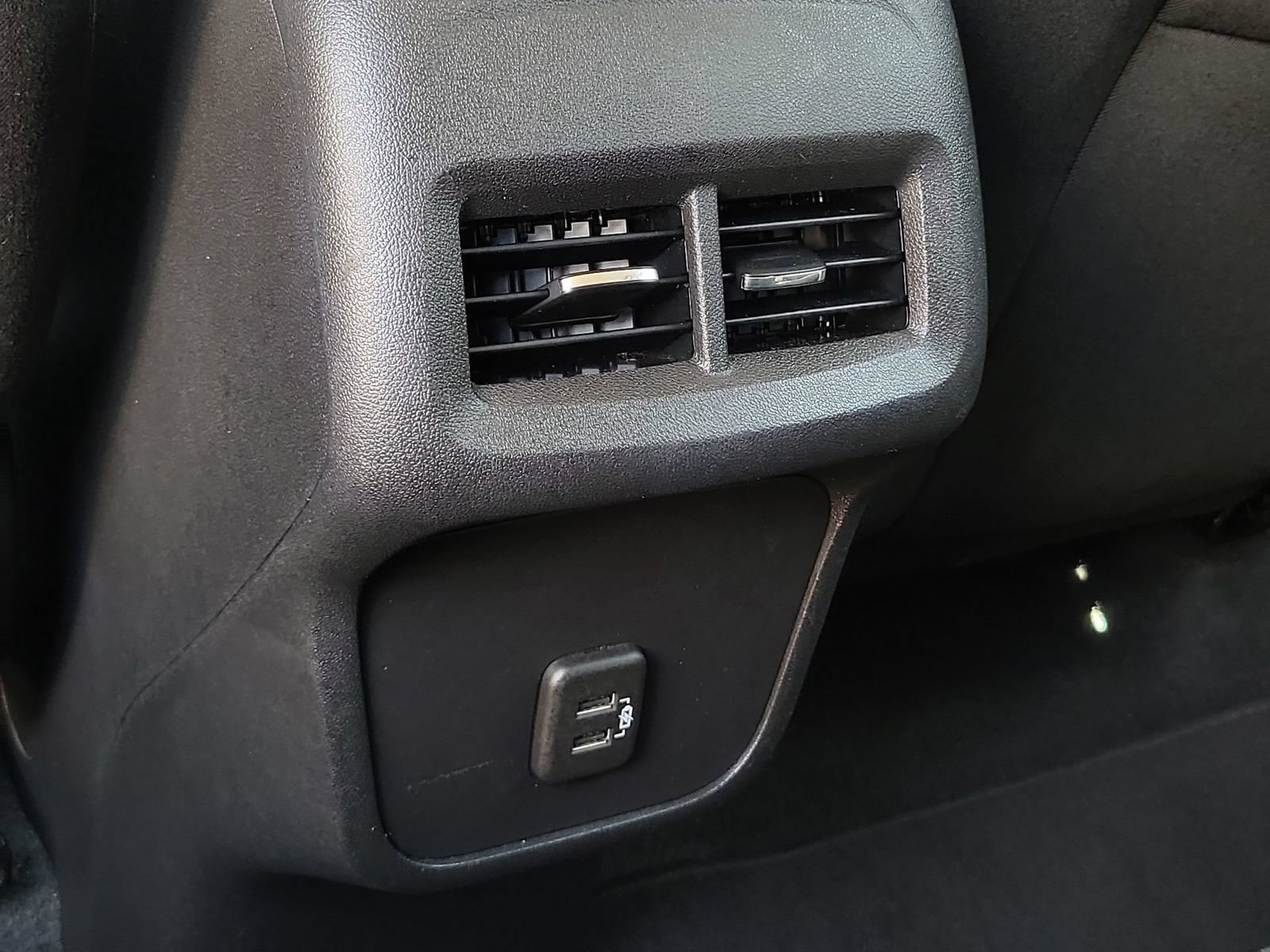 Used 2023 Chevrolet Equinox LT FWD image 20