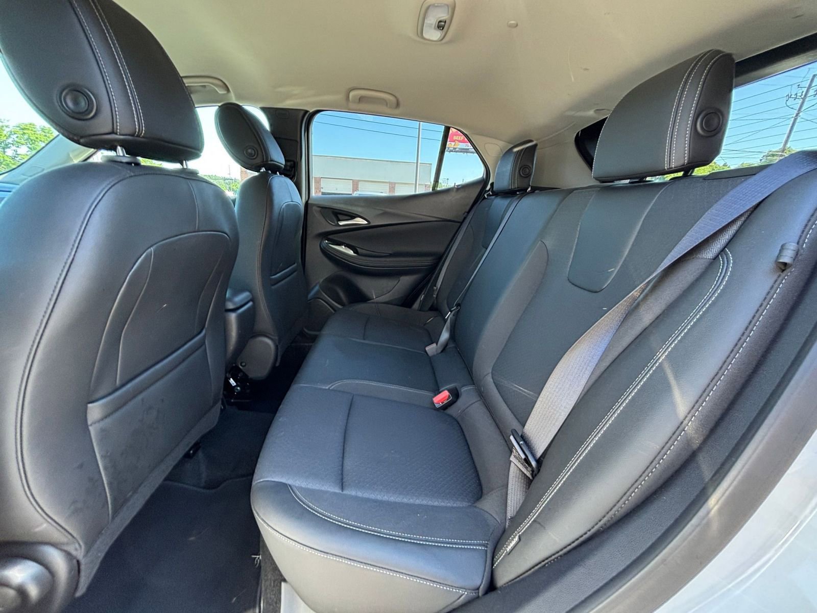 Used 2025 Buick Encore GX Preferred AWD/4WD image 31