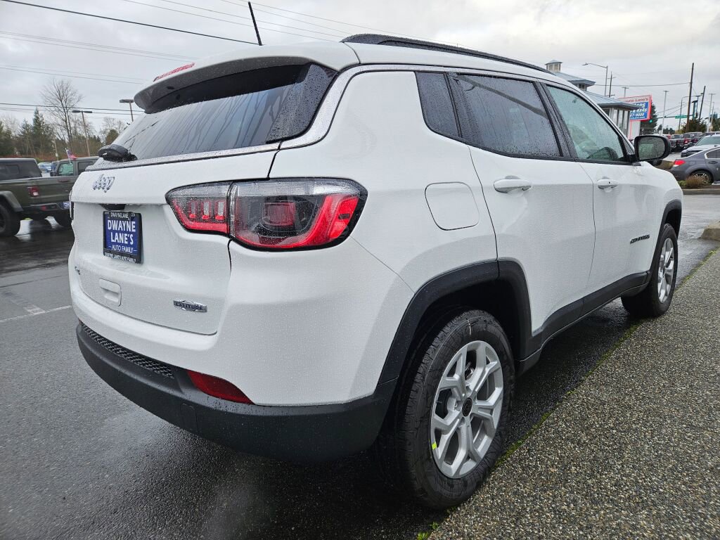New 2026 Jeep Compass Latitude AWD/4WD image 5