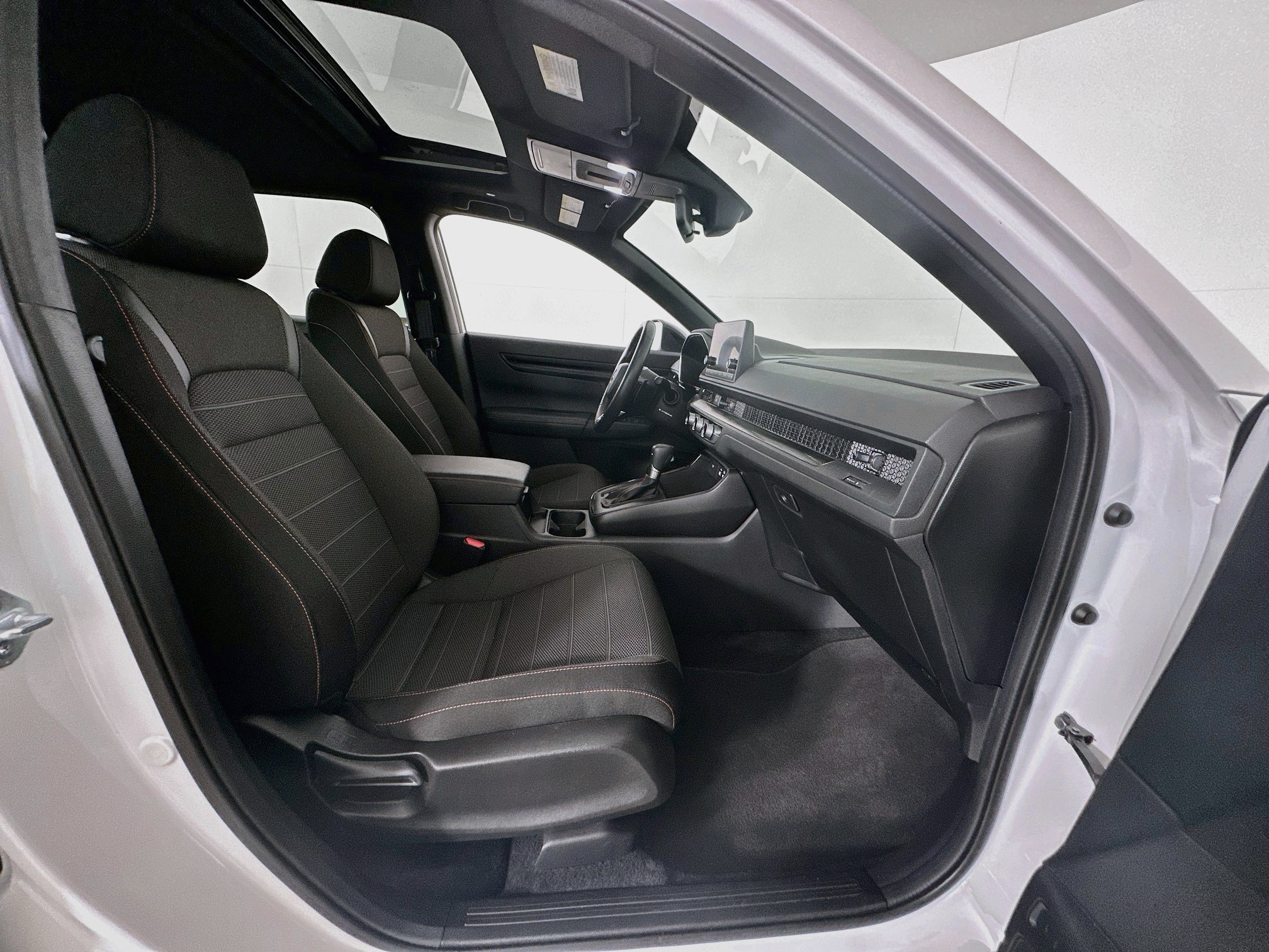 Used 2024 Honda CR-V Sport image 30