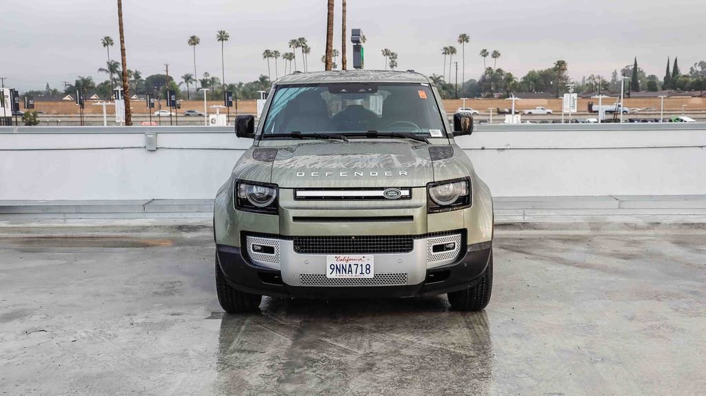 Used 2024 Land Rover Defender 110 S image 3