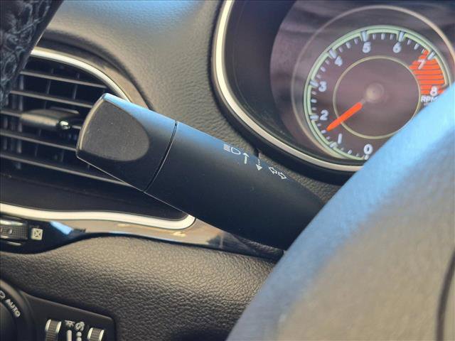Used 2020 Jeep Cherokee Latitude Plus AWD/4WD image 10