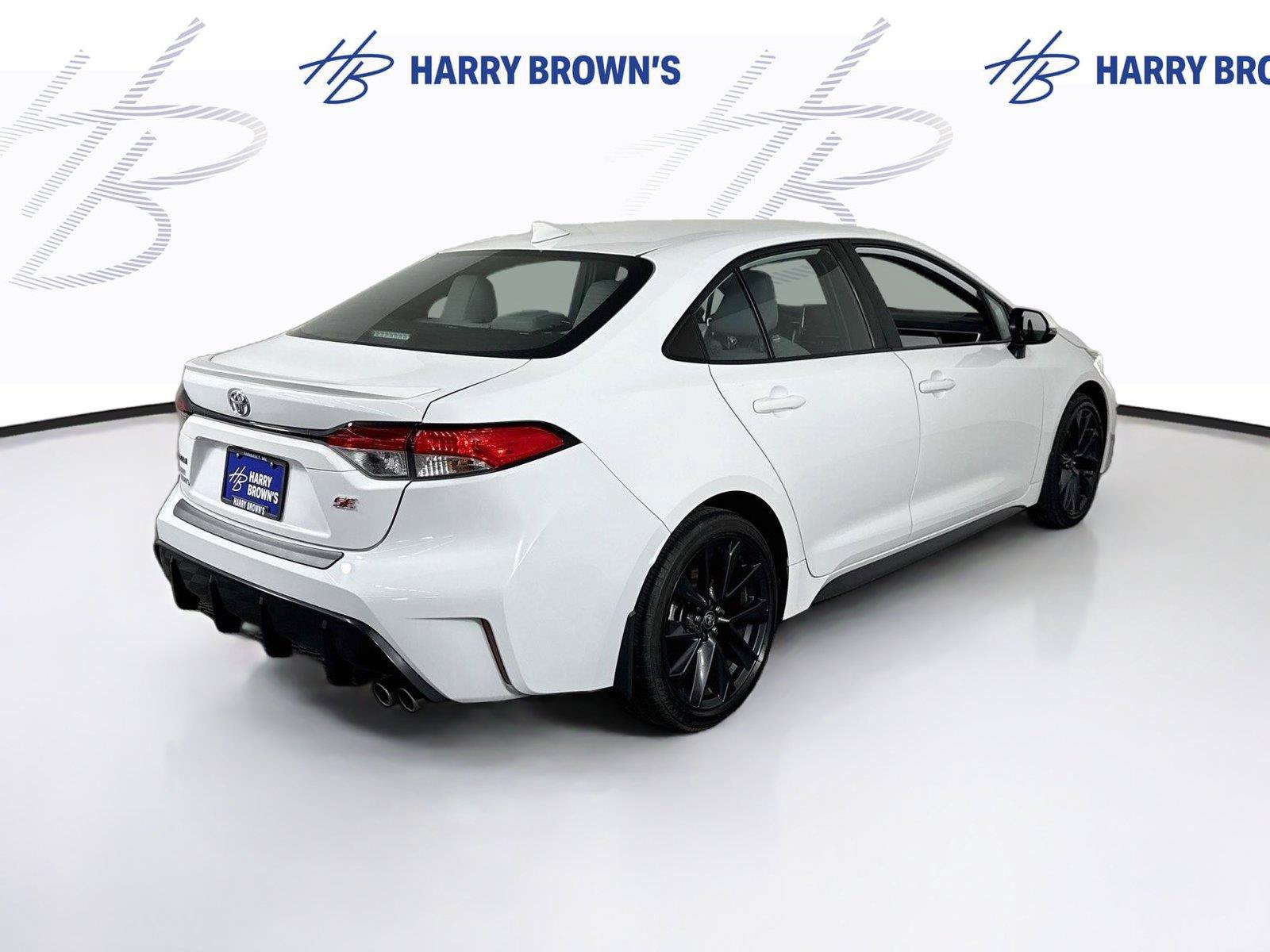 Used 2023 Toyota Corolla SE w/ Carpet Mat Package (TMS) FWD image 29