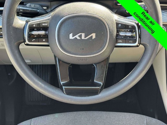 Used 2022 Kia Carnival LX FWD image 27