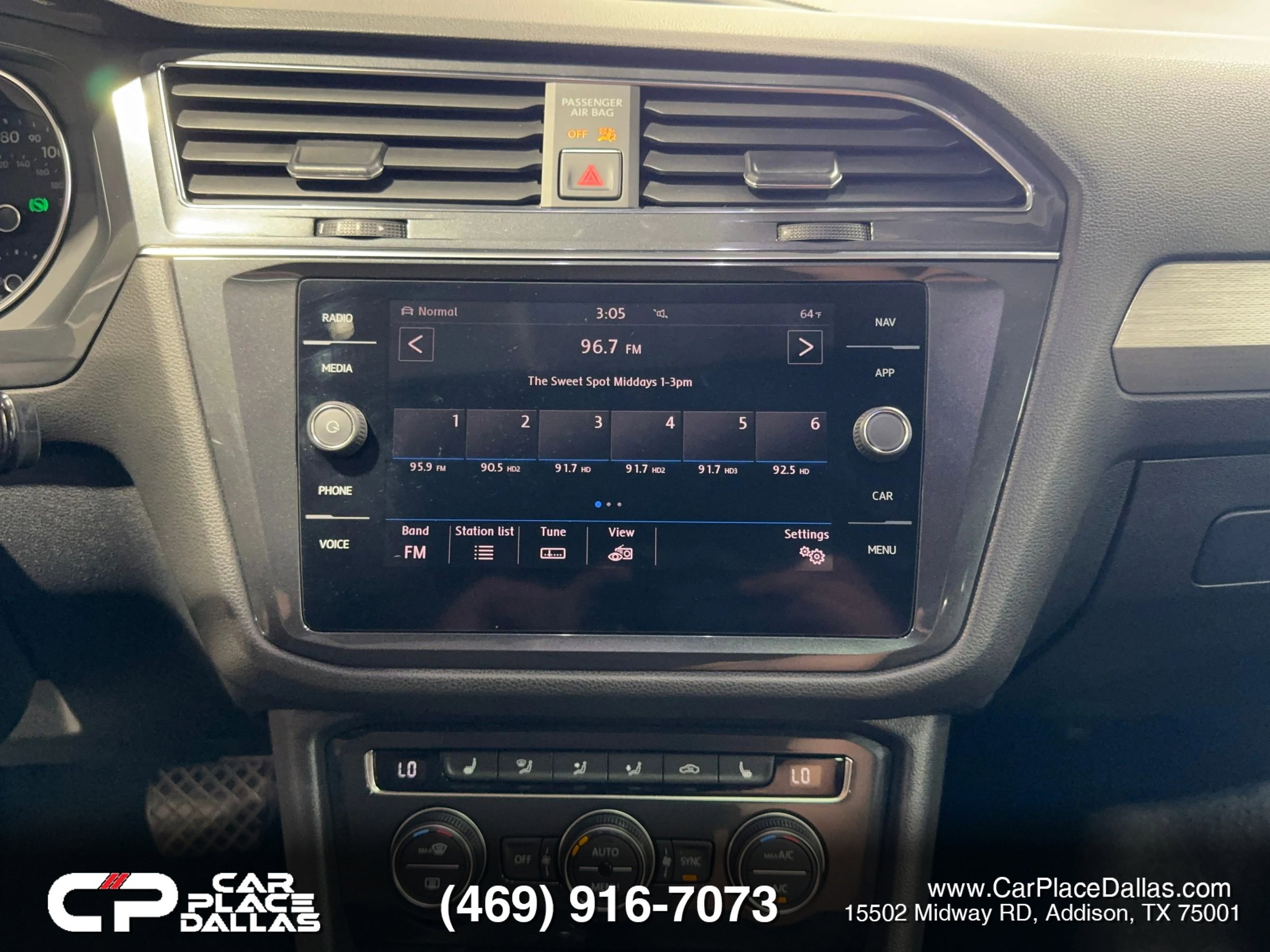 Used 2018 Volkswagen Tiguan SEL image 47