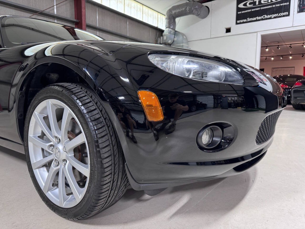 Used 2006 MAZDA MX-5 Miata Grand Touring RWD image 22