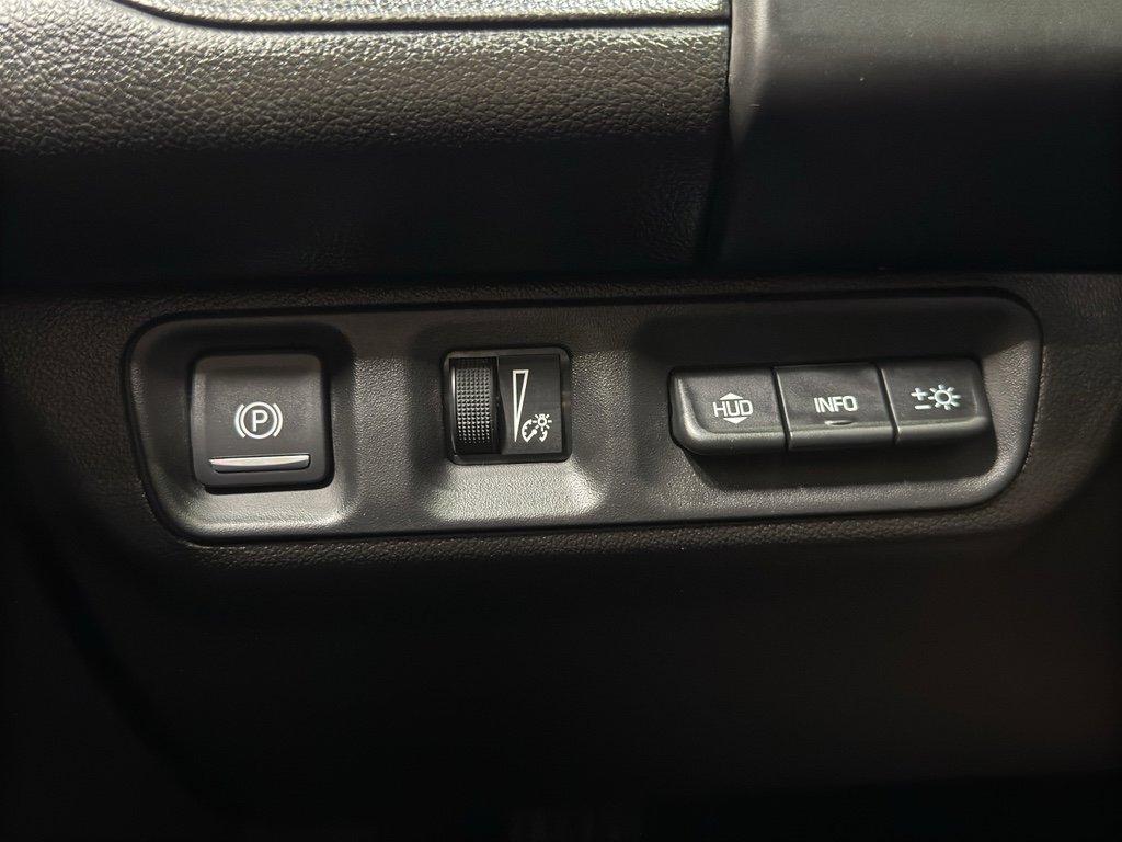 Used 2022 GMC Acadia Denali w/ GMC Pro Grade Package AWD/4WD image 34