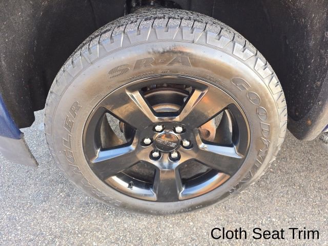 Used 2017 GMC Sierra 1500 SLE w/ Elevation Edition image 36