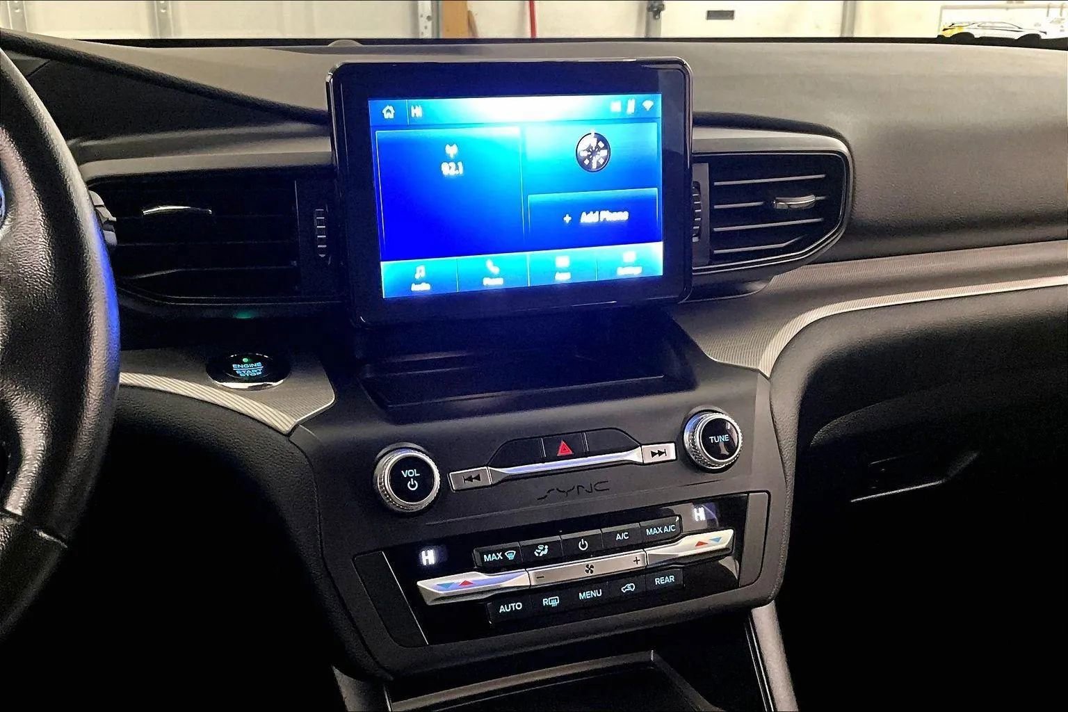 Certified 2020 Ford Explorer XLT w/ Class III Trailer Tow Package image 6