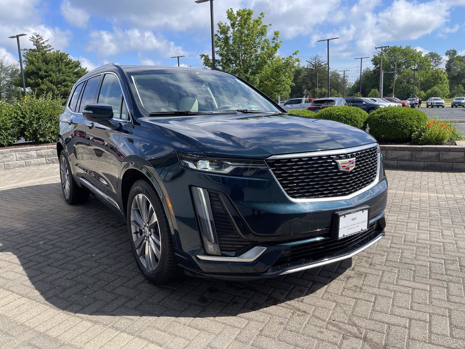Used 2024 Cadillac XT6 Premium Luxury w/ LPO, Floor Liner Package AWD/4WD image 7