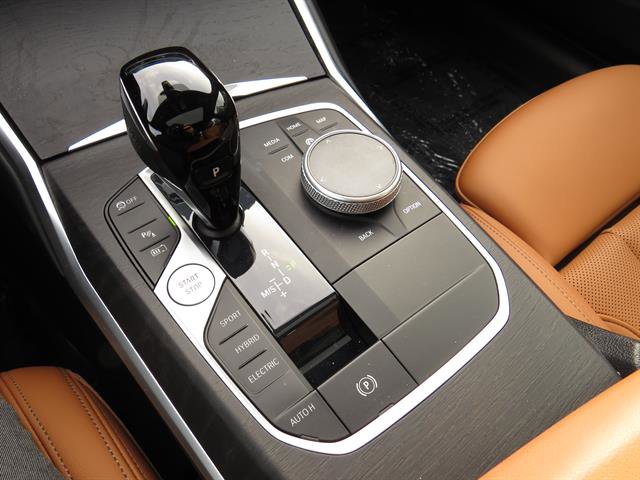 Used 2022 BMW 330e w/ Premium Package image 15