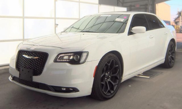 Used 2020 Chrysler 300 S RWD image 1