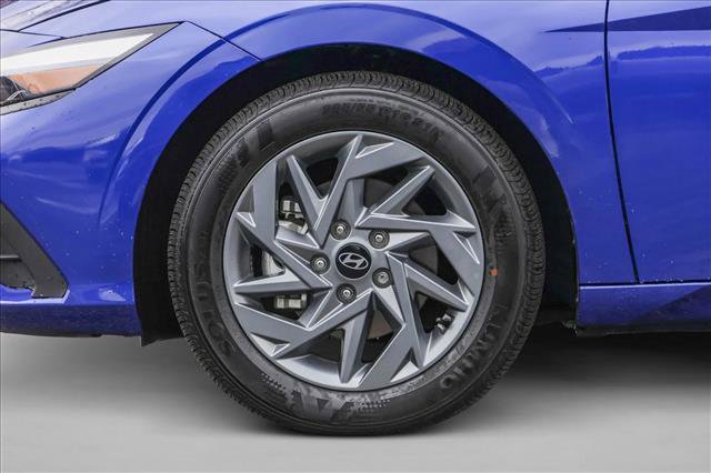 Certified 2024 Hyundai Elantra SEL image 9