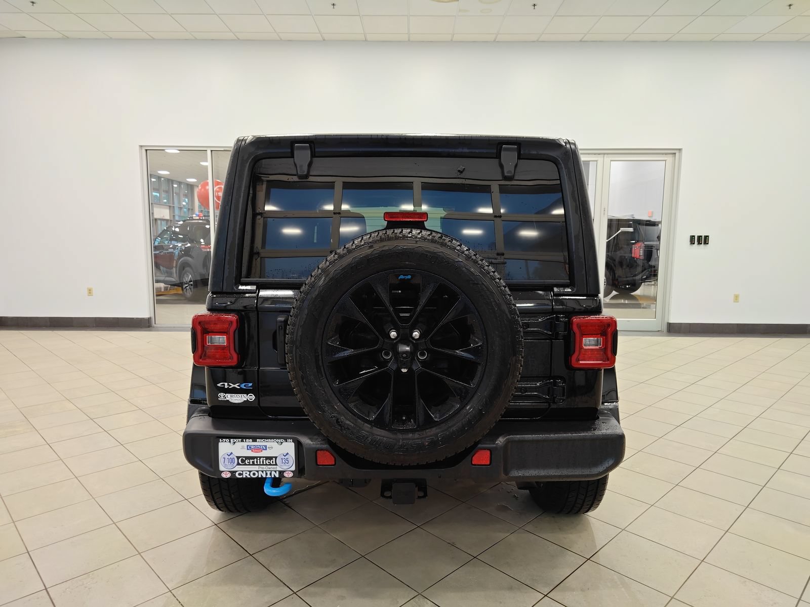 Used 2022 Jeep Wrangler Unlimited Sahara AWD/4WD image 4