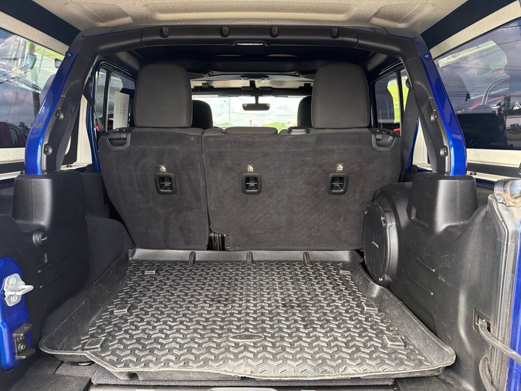 Used 2018 Jeep Wrangler Unlimited Rubicon AWD/4WD image 10