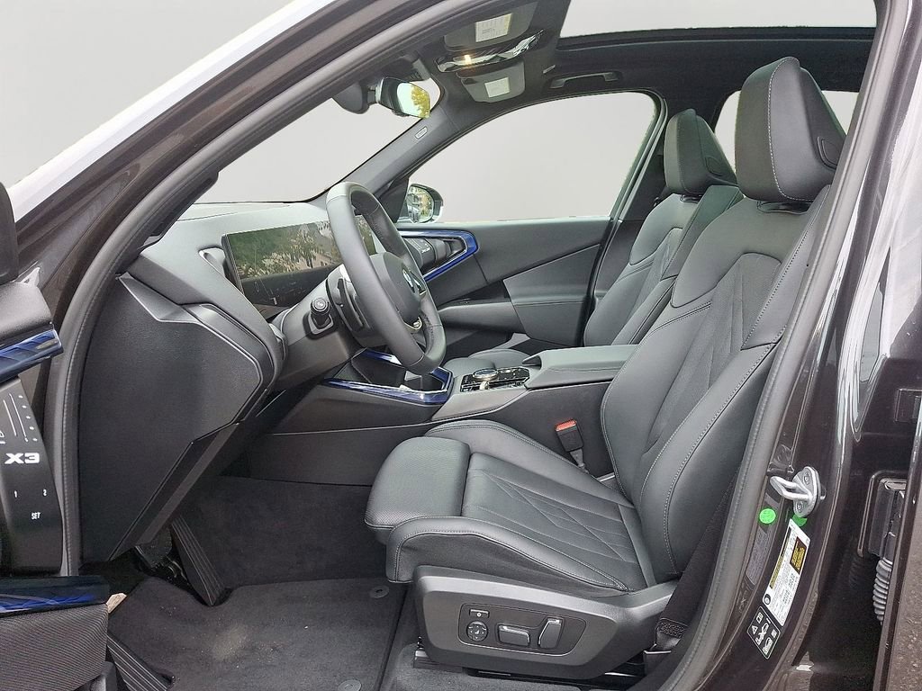 Used 2025 BMW X3 xDrive30i image 13