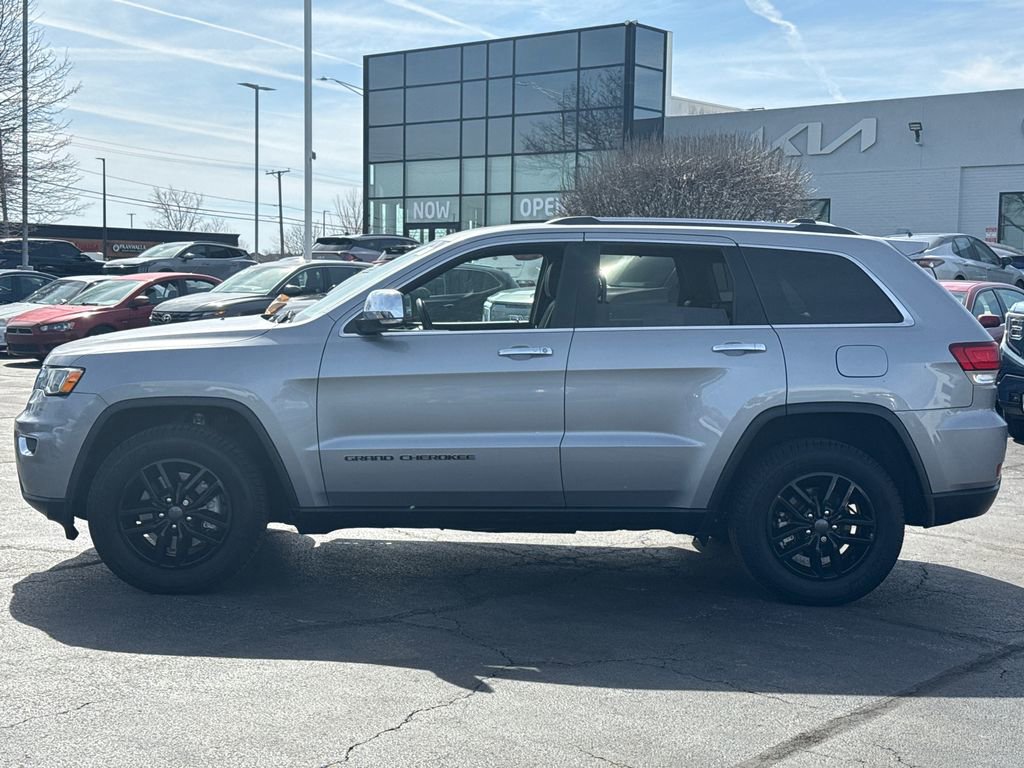 Used 2021 Jeep Grand Cherokee Limited image 7