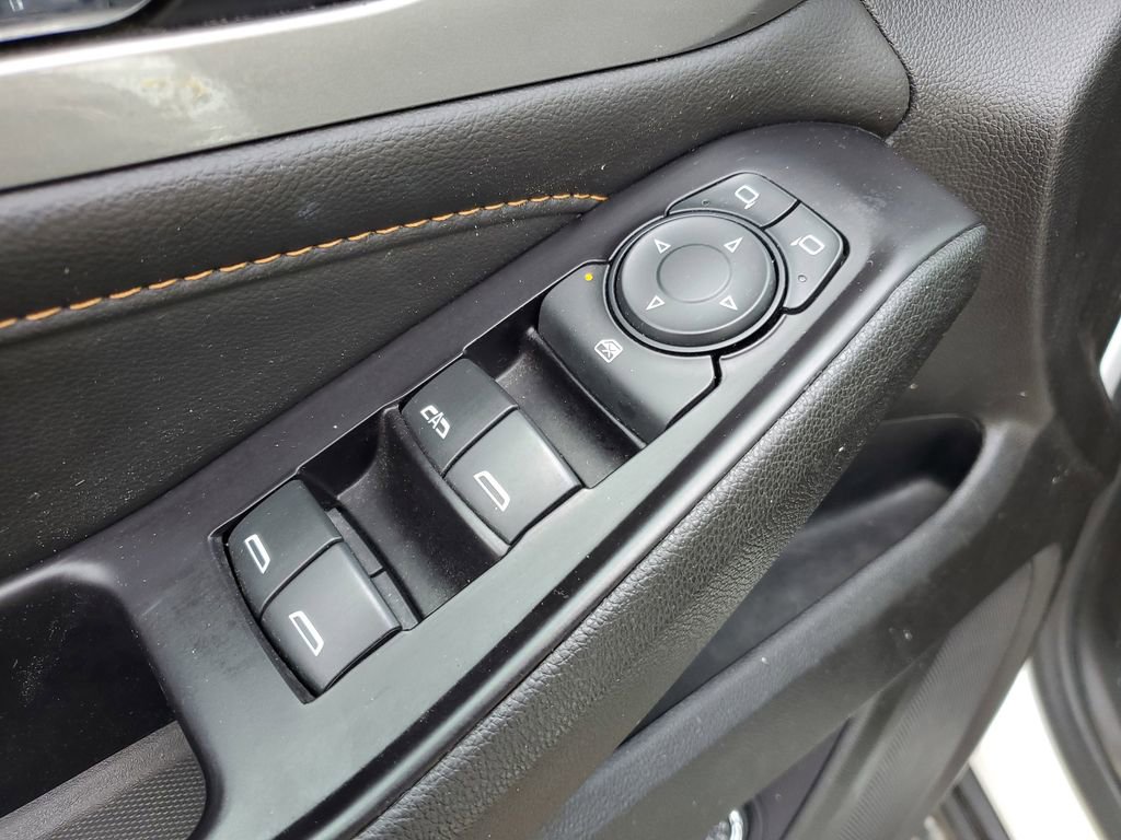 Used 2020 Chevrolet Traverse LT w/ LPO, Floor Liner Package AWD/4WD image 22