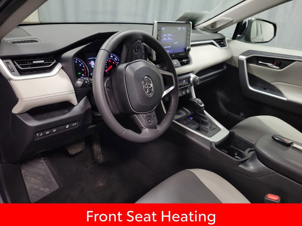 Used 2022 Toyota RAV4 XLE Premium AWD/4WD image 14