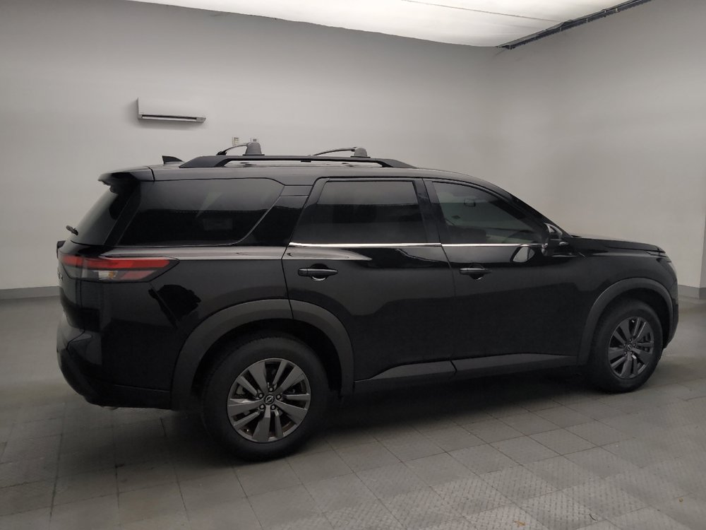 Used 2022 Nissan Pathfinder SV AWD/4WD image 10