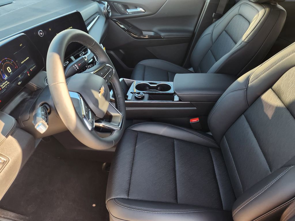 New 2026 Chevrolet Equinox LT w/ Convenience Package II image 14