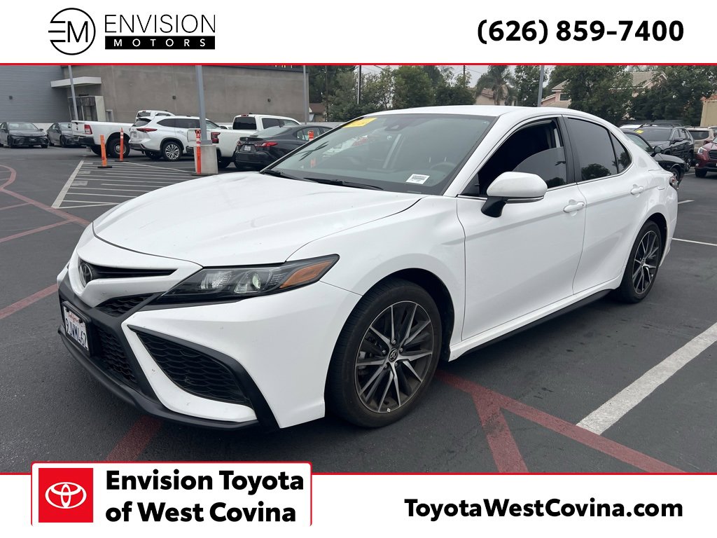 Used 2024 Toyota Camry SE