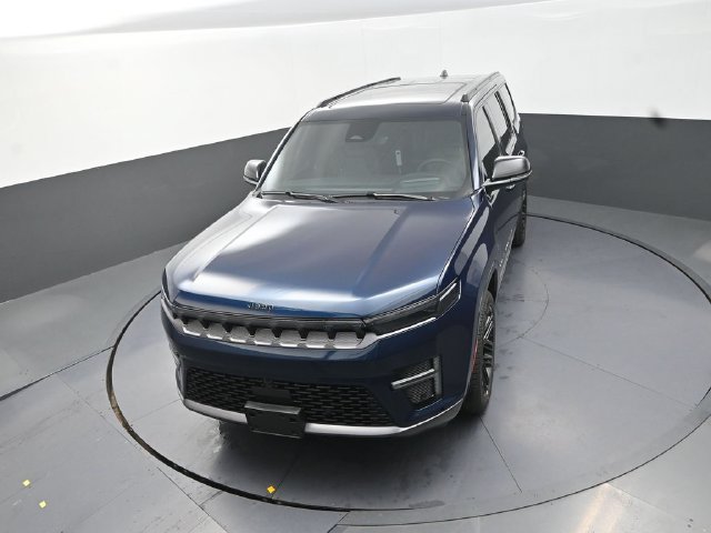 New 2026 Jeep Grand Wagoneer Limited AWD/4WD image 12