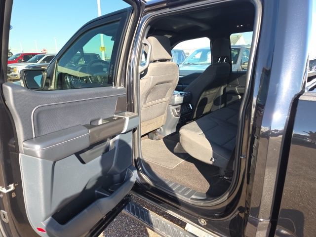 Certified 2022 Ford F150 XLT w/ Equipment Group 302A High image 36