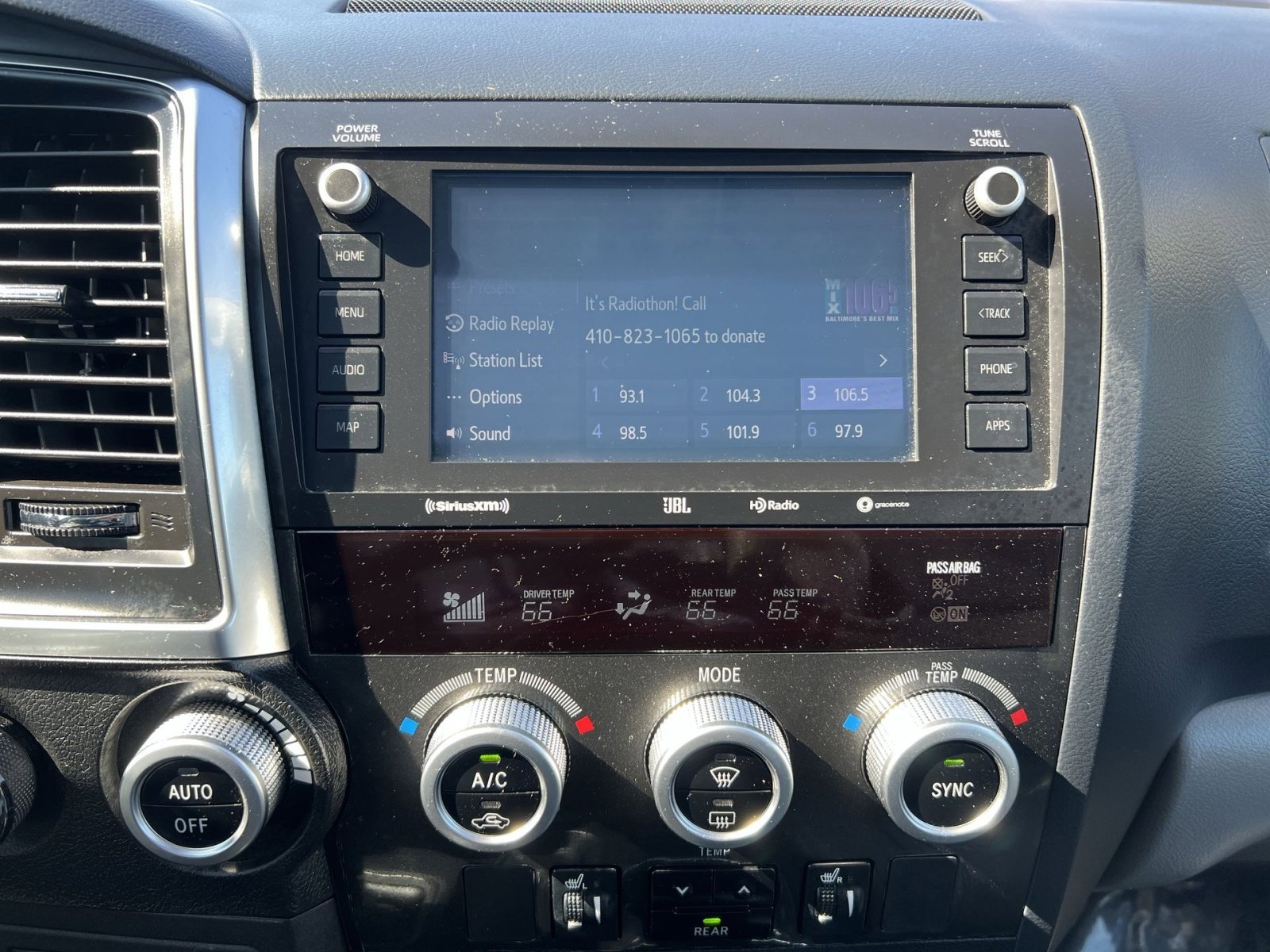 Used 2020 Toyota Sequoia Limited w/ Safety & Convenience Package image 18